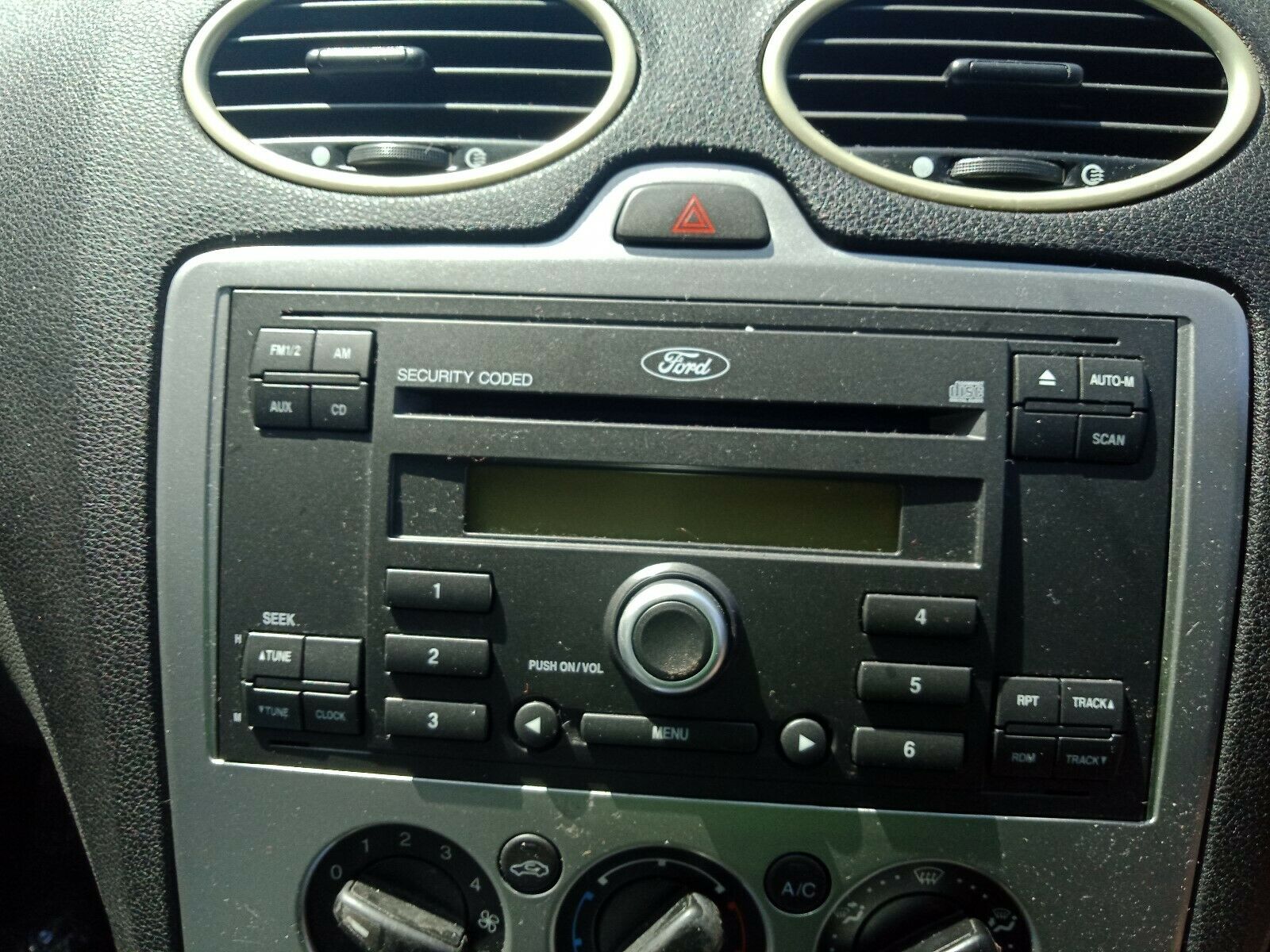 Ford Focus 2007 Petrol CD Player Radio 2006 2008 2009 2010 - Allmake Auto  Wreckers