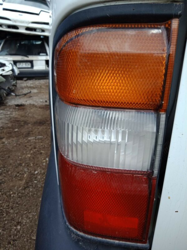 NISSAN GU PATROL Y61 LEFT OR RIGHT HAND TAILLIGHT TAIL
